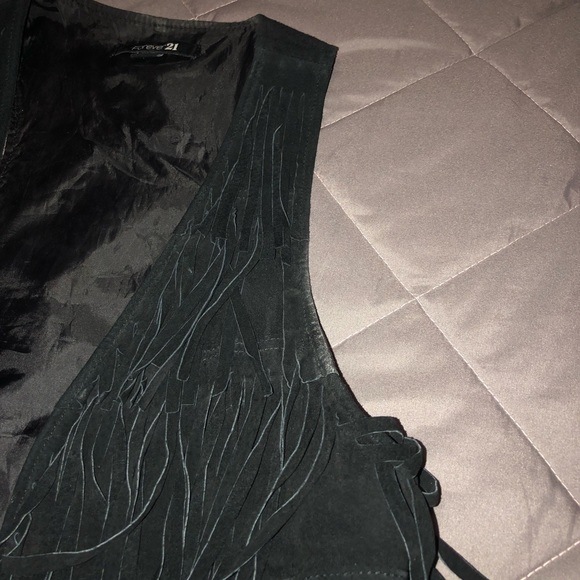 Suede fringe vest - Picture 3 of 4
